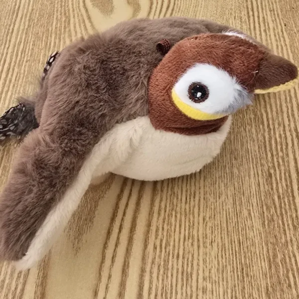 Oiseau en peluche